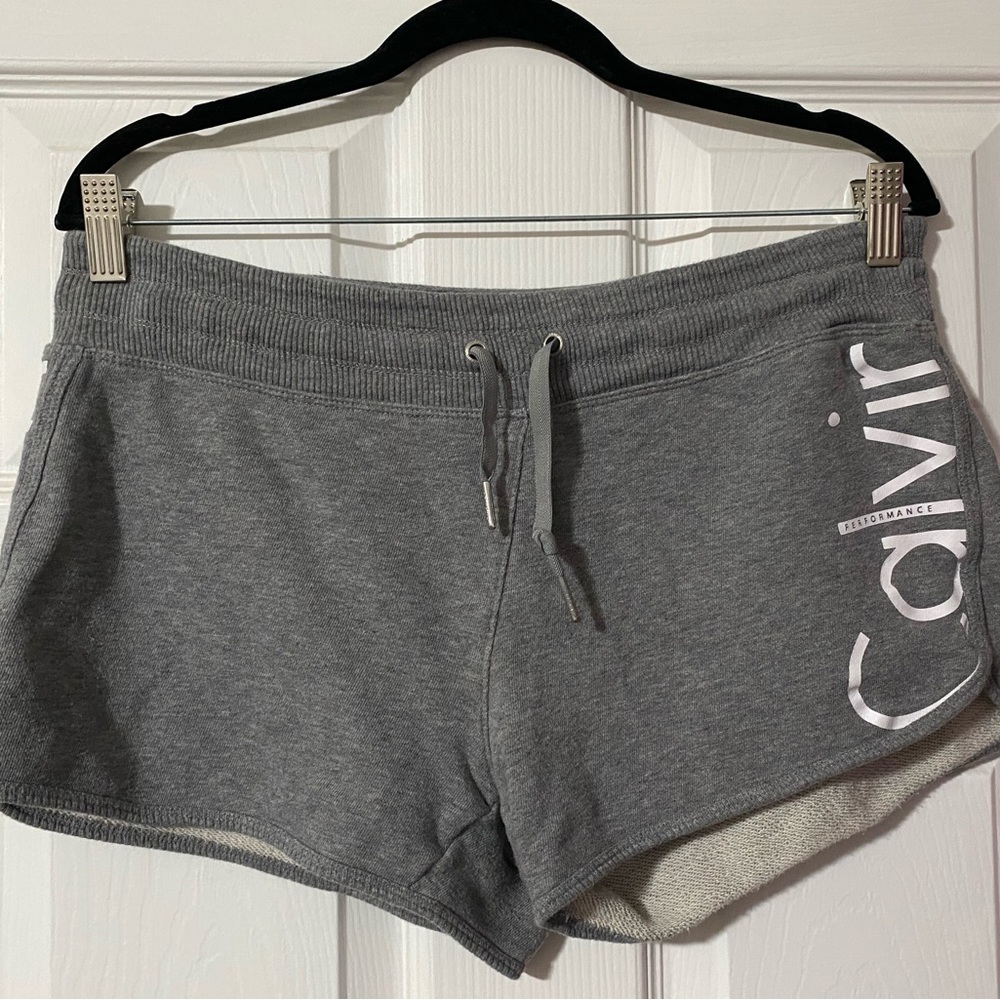 Calvin Klein Relaxed Fot Shorts